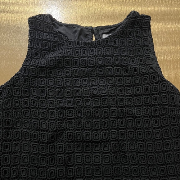 Black Calvin Klein Sleeveless Top - Picture 2 of 4